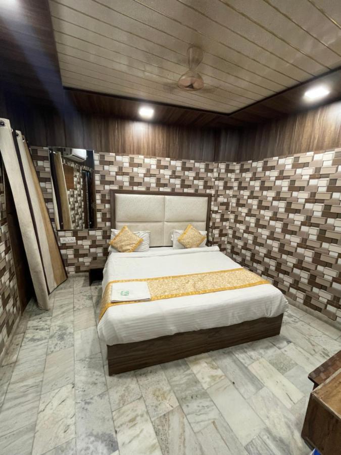 Fabhotel Dm Residency Amritsar Exteriör bild